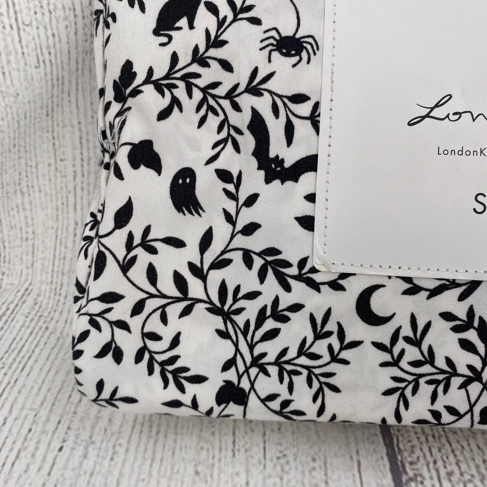 London Kaye Sheet Set Full White Black Halloween Cat Skull Ghost Bat Microfiber